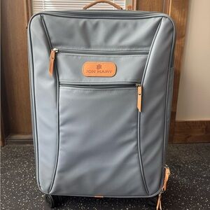 Jon Hart 360 Large Wheels in slate + clear suitcase protector